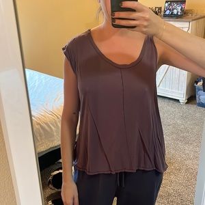 Free people asymmetrical top